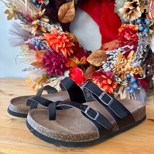 Time and Tru Black Sandals